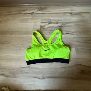 Nike Pro bra with removable padding neon yellow